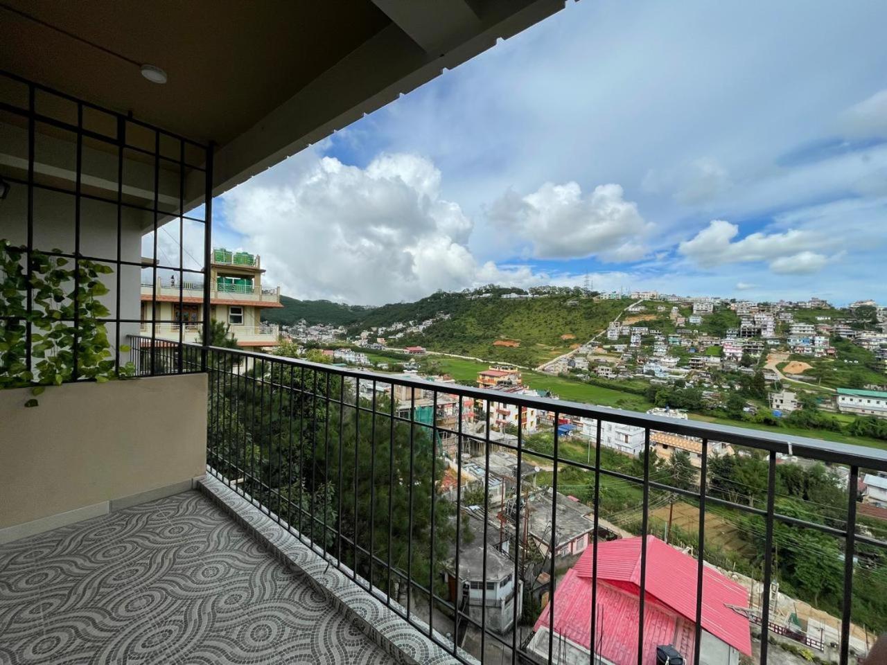 Cafe Sola Bnb Shillong Exterior foto